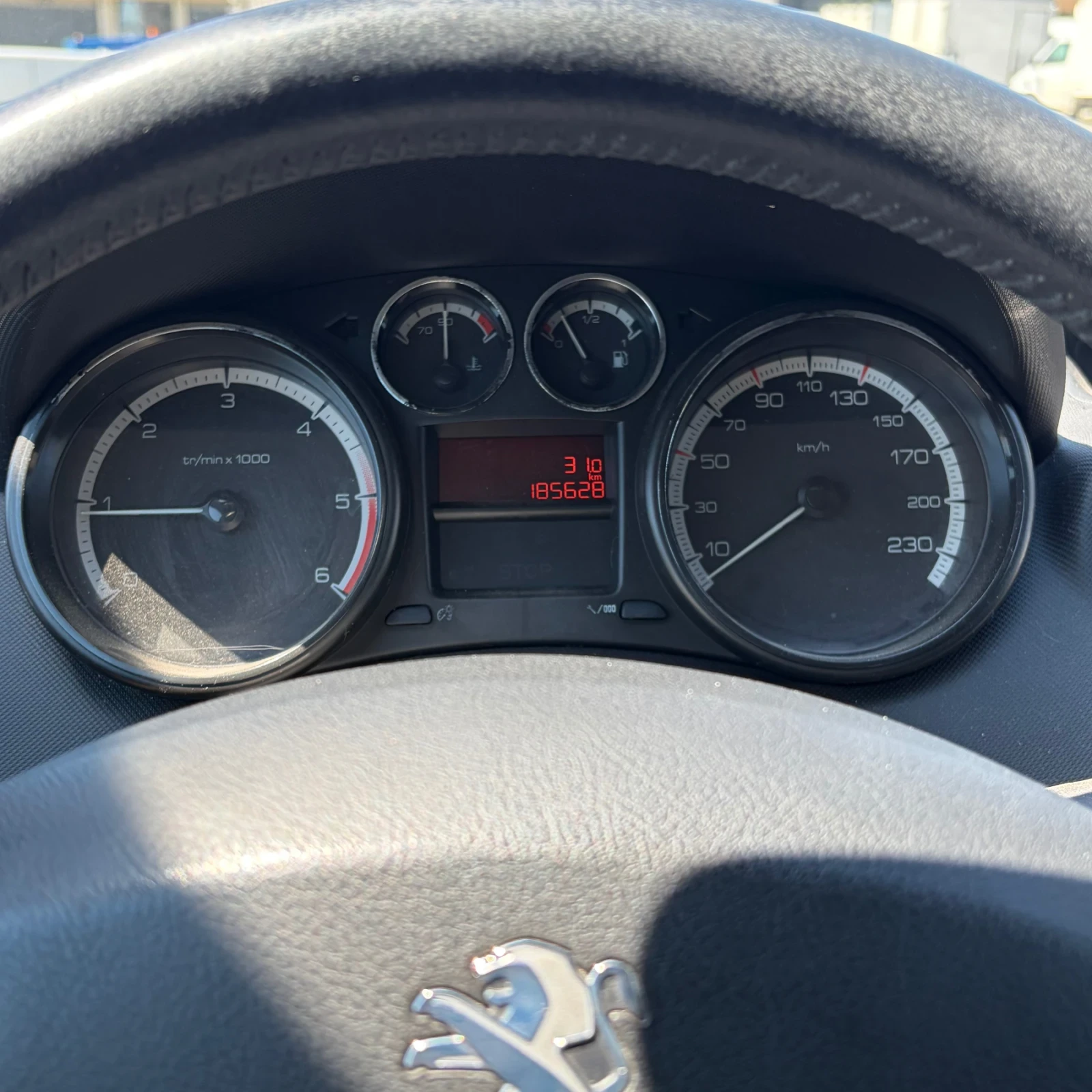 Peugeot 308 FACELIFT 1.6 eHDi  | Mobile.bg � ����������� 10