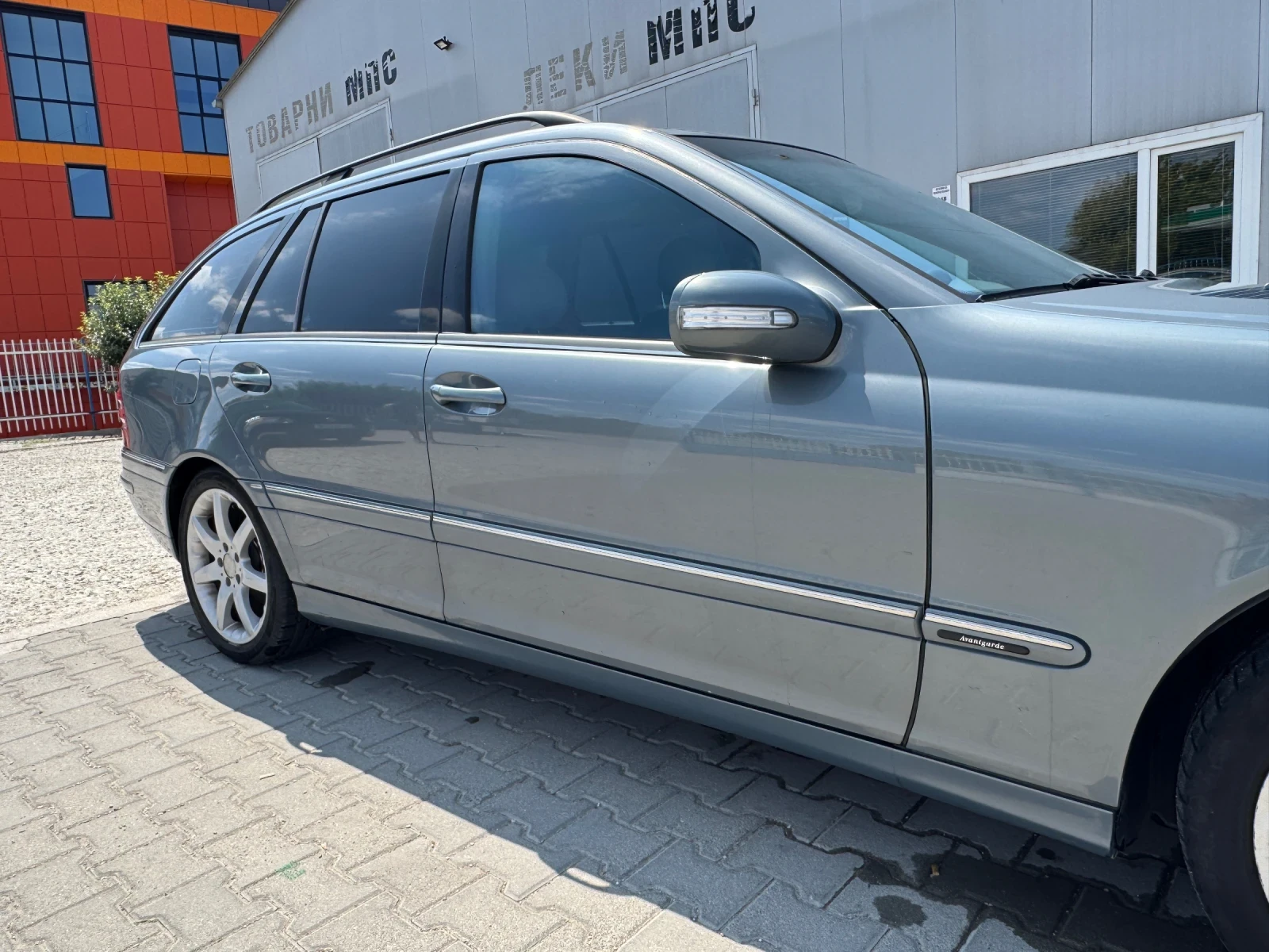 Mercedes-Benz C 220 C 220 каско, снимка 4 - Автомобили и джипове - 55612691