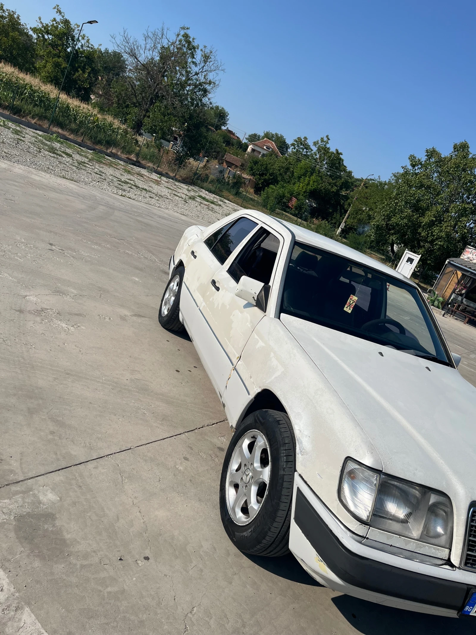 Mercedes-Benz 124