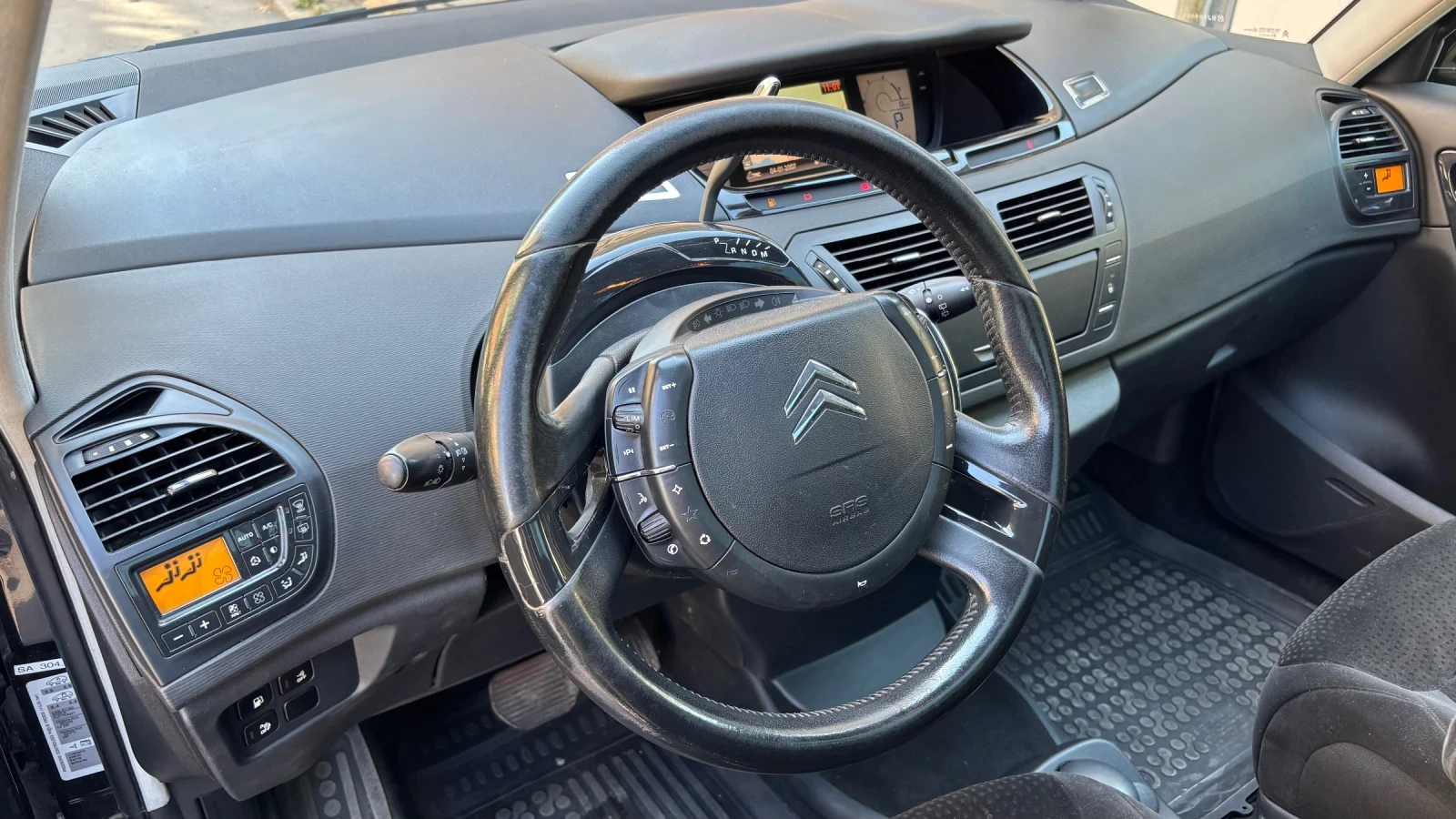 Citroen C4 Picasso, снимка 8 - Автомобили и джипове - 55751925