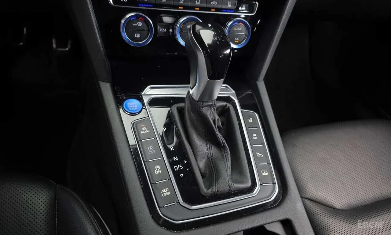 VW Arteon * 2.0 TDI Prestige * Обдухване * 360 * Head up  , снимка 11 - Автомобили и джипове - 56310894