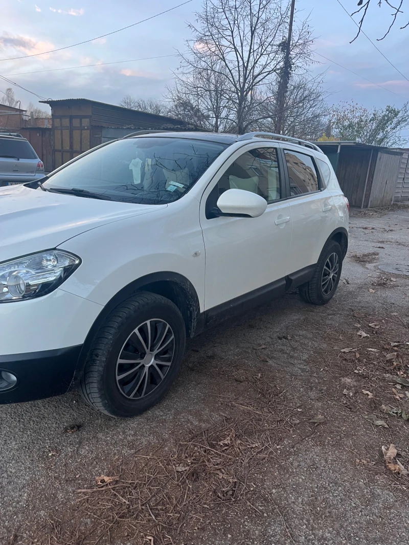 Nissan Qashqai, снимка 5 - Автомобили и джипове - 48043663