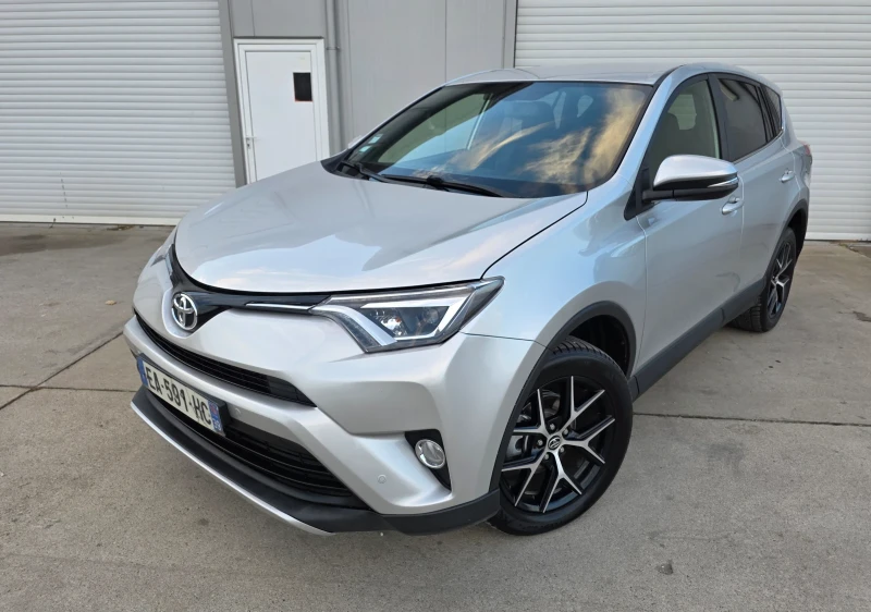 Toyota Rav4 2.0D-4D Face