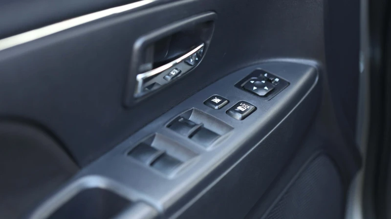 Mitsubishi ASX, снимка 11 - Автомобили и джипове - 53012797