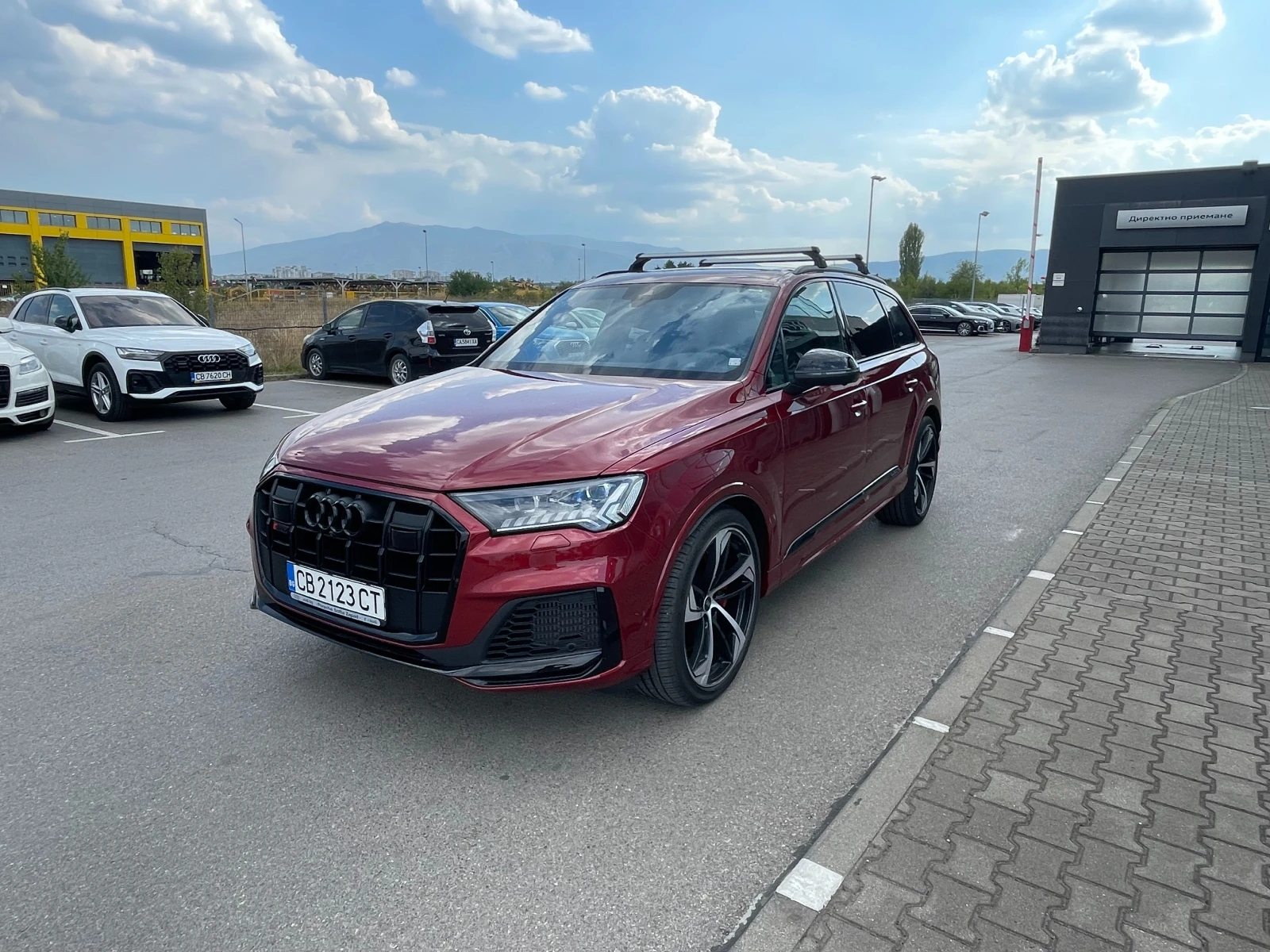 Audi SQ7 TFSI - изображение 2