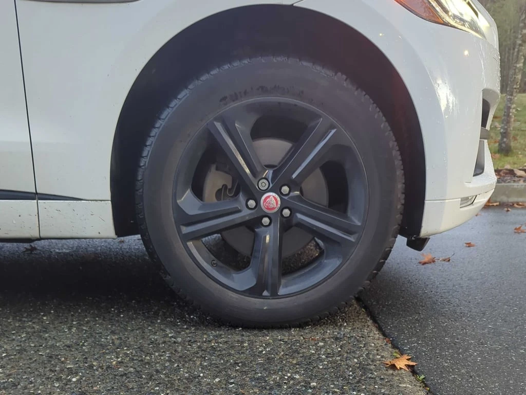 Jaguar F-PACE * R Sport * CARFAX * БЕЗ ПЪРВОНАЧАЛНА ВНОСКА - изображение 7