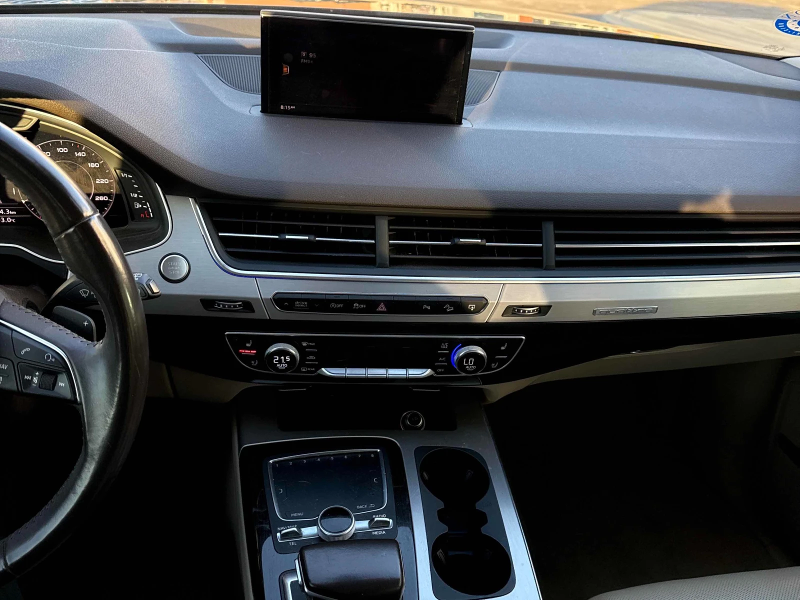 Audi Q7 3.0T Technik * * CARFAX * *   * *  | Mobile.bg   7