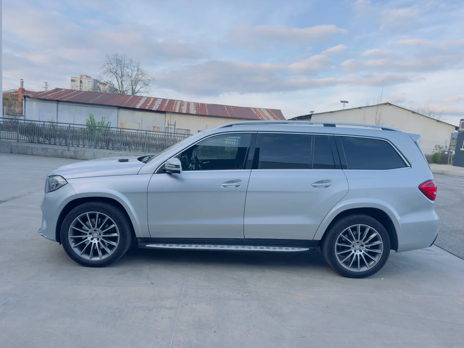 Mercedes-Benz GLS 400  - изображение 3