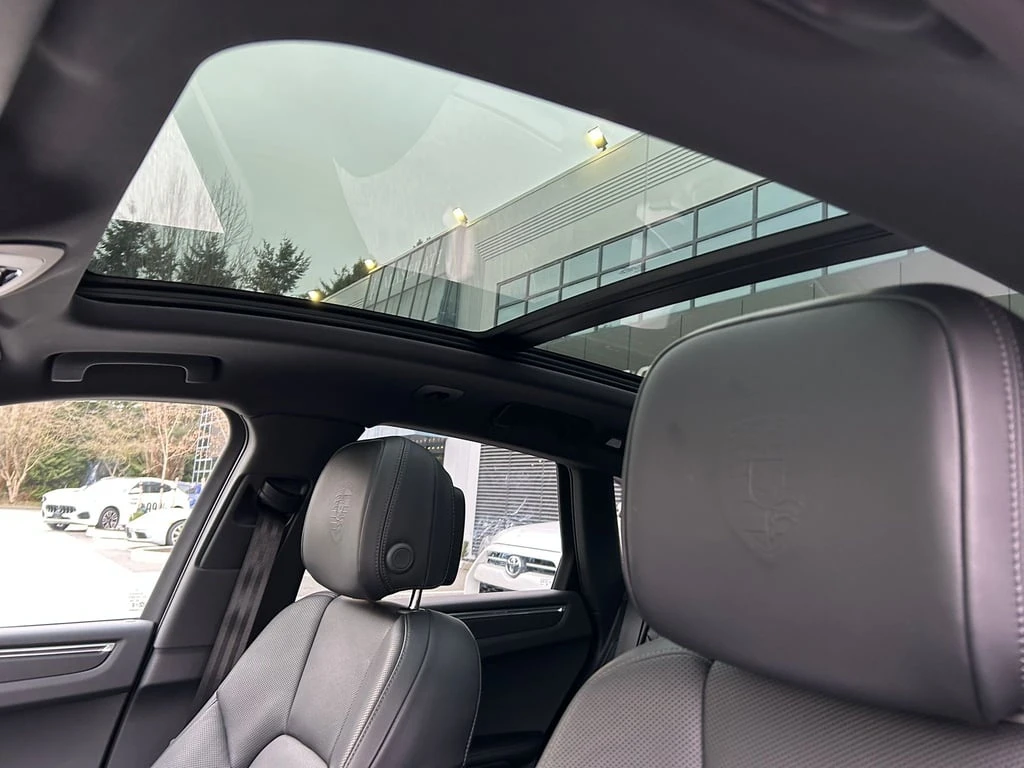 Porsche Macan * AWD * CARFAX * БЕЗ ПЪРВОНАЧАЛНА ВНОСКА - изображение 8