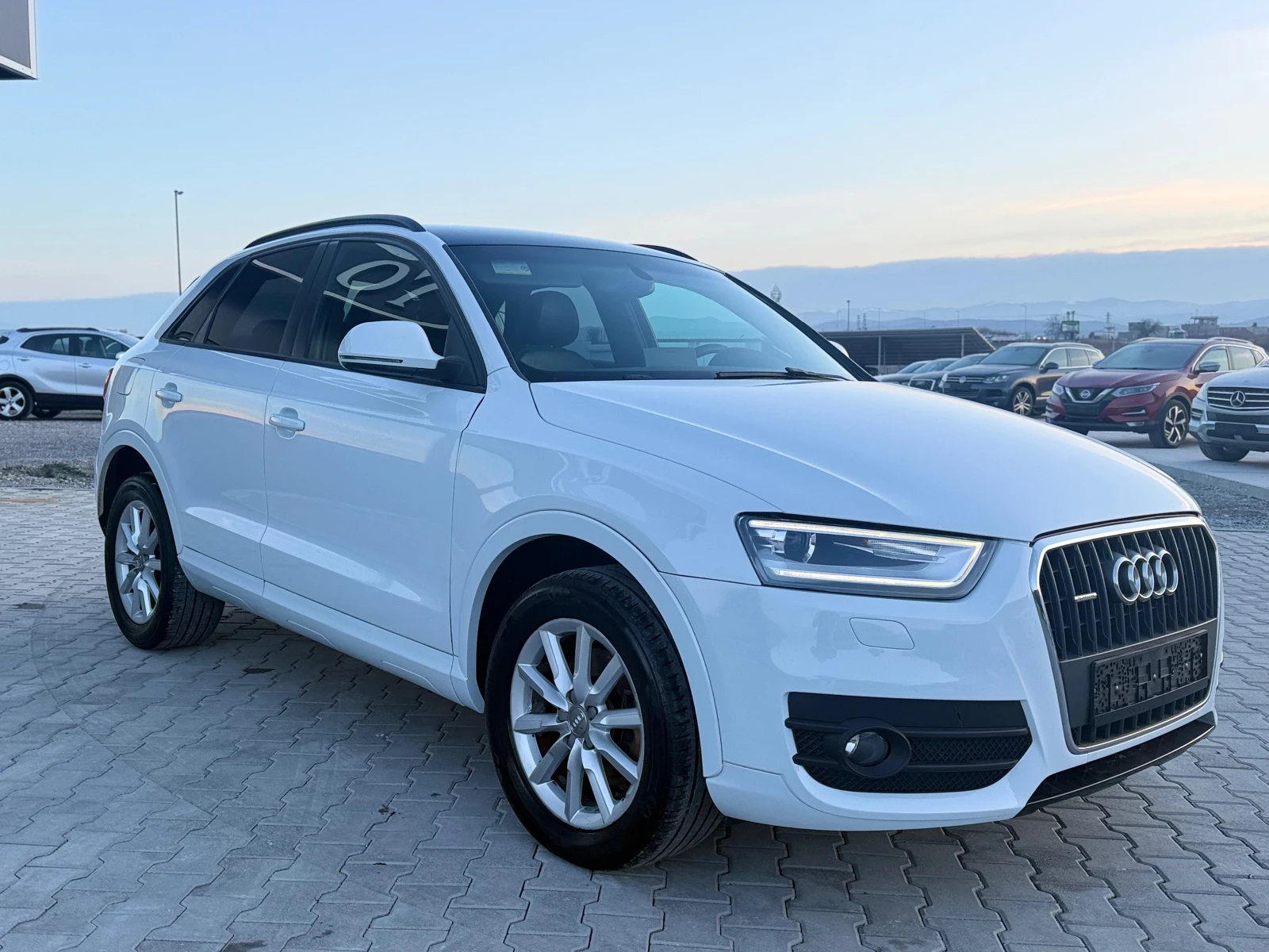 Audi Q3 2.0TDI 163 ks Собствен лизинг !!! - изображение 3