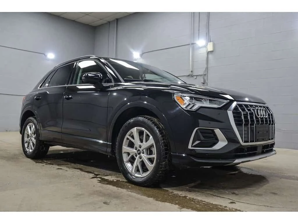 Audi Q3 * KOMFORT QUATTRO / KOMFORT QUATTRO * CARFAX * ЦЕН, снимка 3 - Автомобили и джипове - 53947260