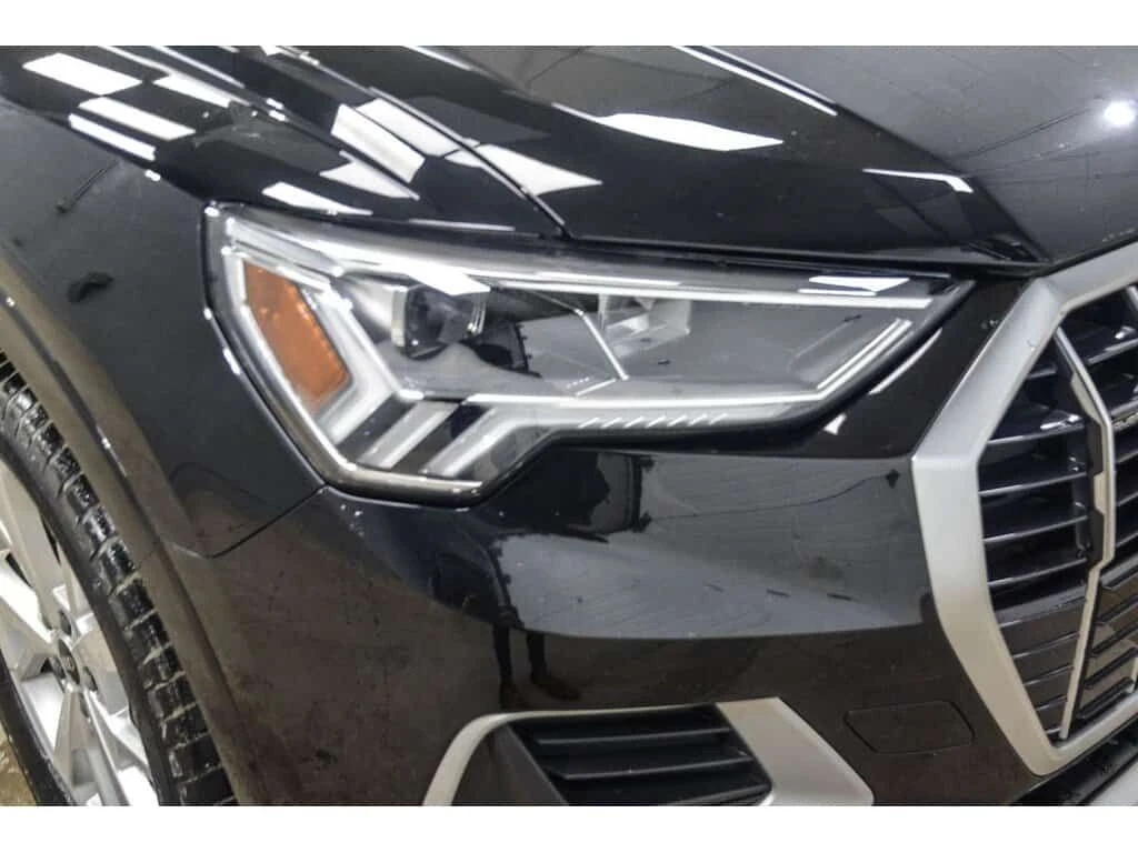 Audi Q3 * KOMFORT QUATTRO / KOMFORT QUATTRO * CARFAX * ЦЕН, снимка 4 - Автомобили и джипове - 53947260