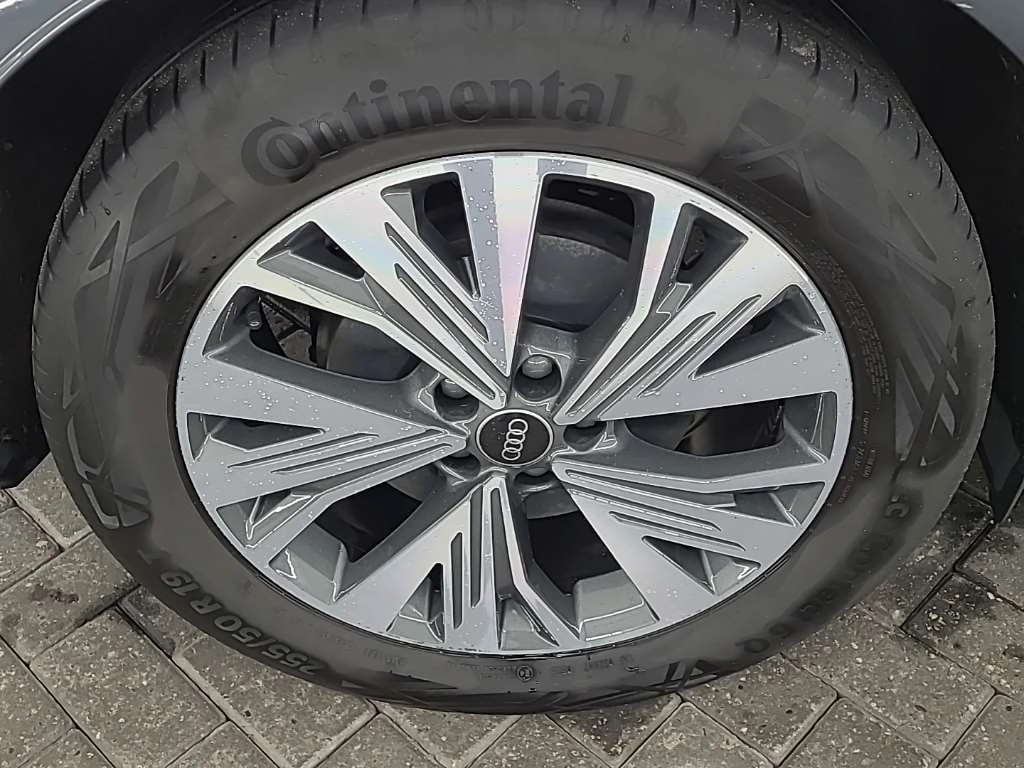 Audi Q4 E-tron Sportback 40 Advanced , снимка 8 - Автомобили и джипове - 54038238