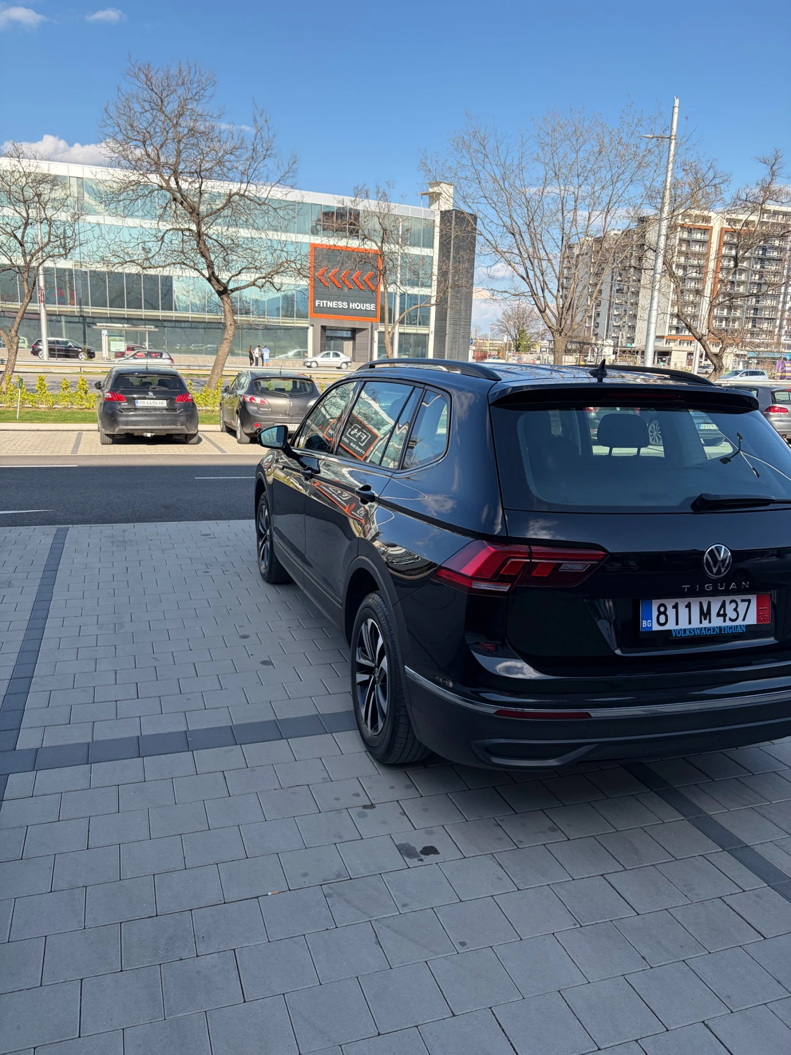 VW Tiguan 2.0T, 4Motion, снимка 3 - Автомобили и джипове - 54100482