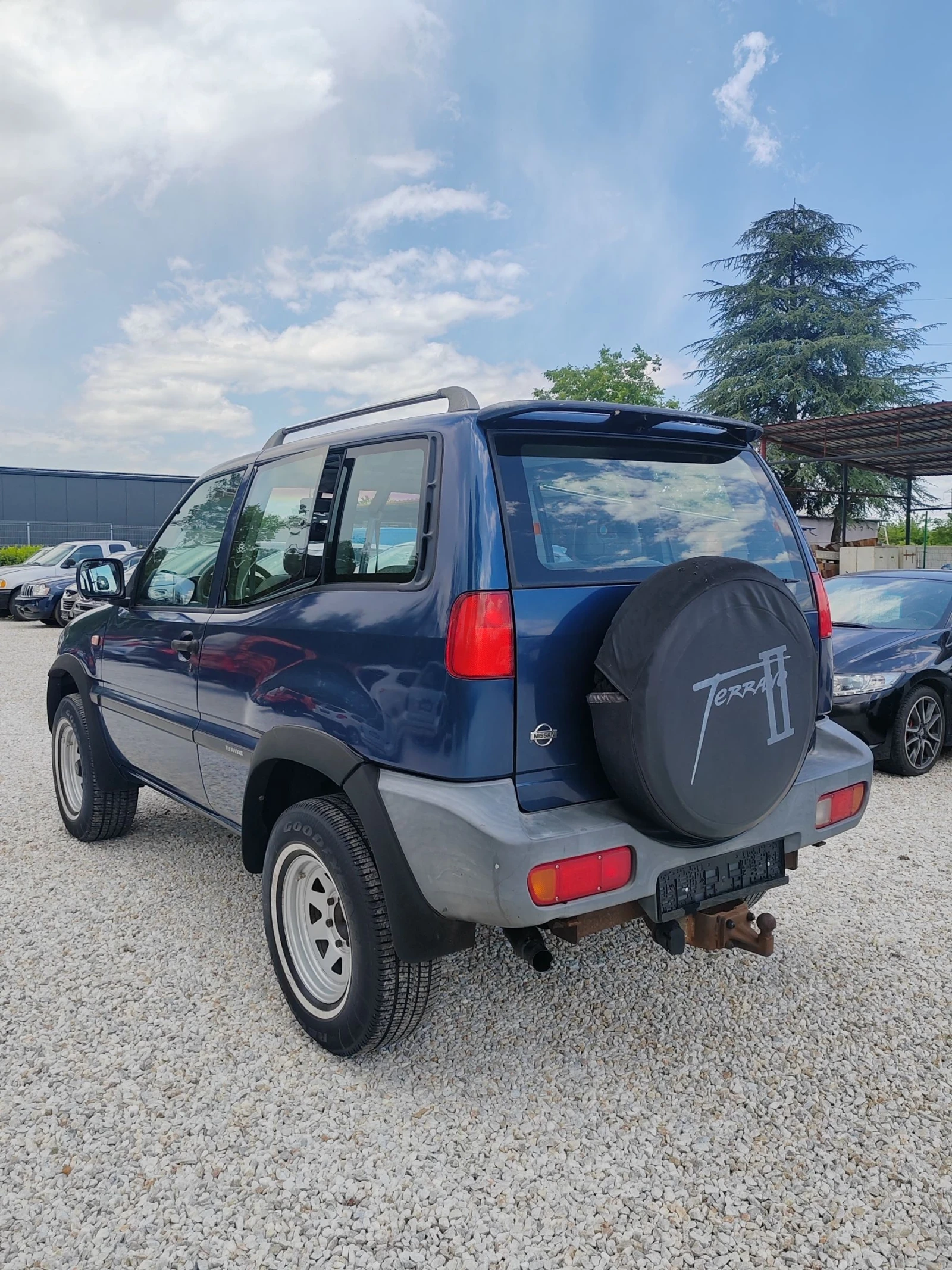 Nissan Terrano 2.4, 116к.с. 4х4, снимка 4 - Автомобили и джипове - 54579269