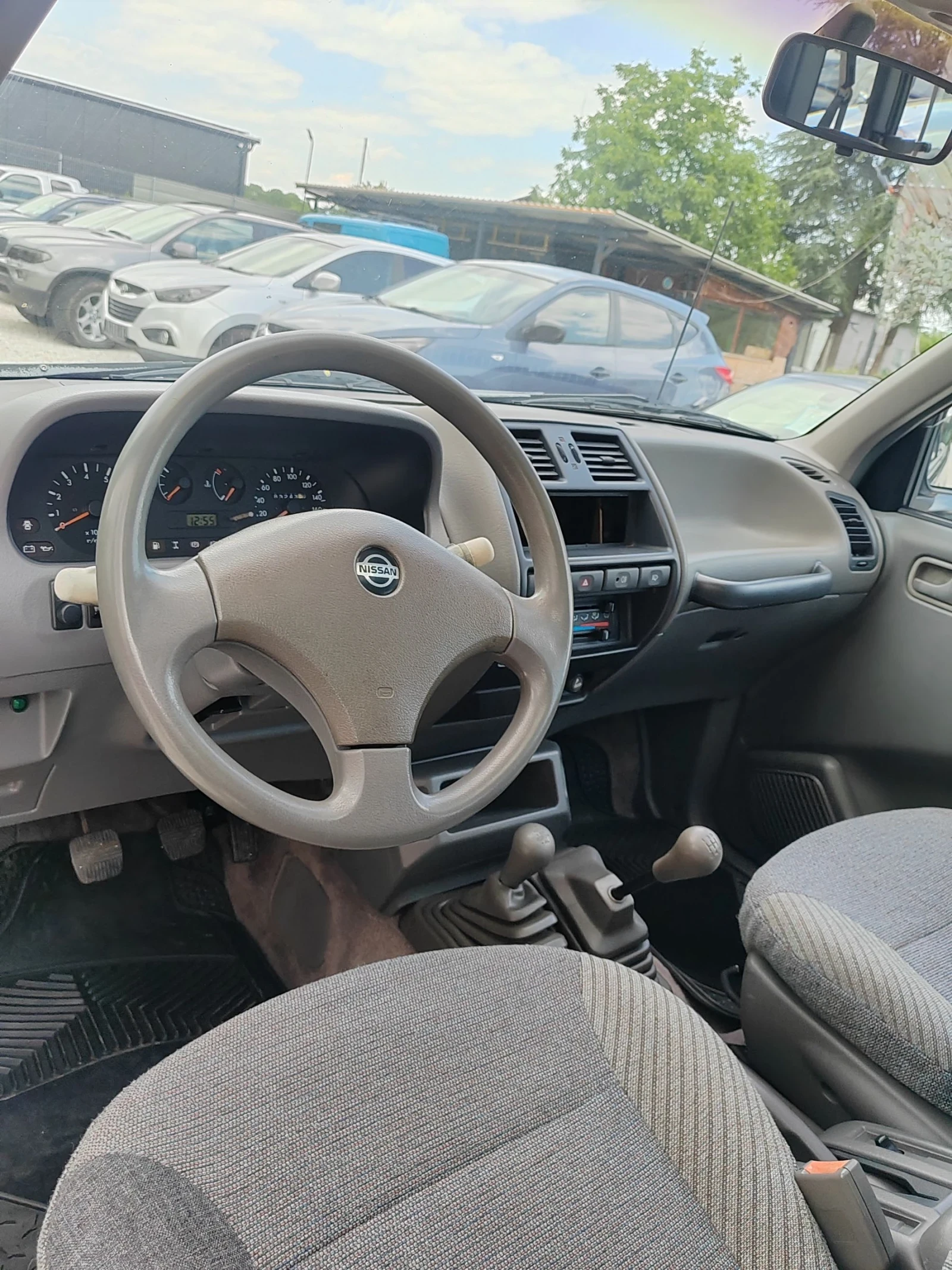 Nissan Terrano 2.4, 116к.с. 4х4, снимка 9 - Автомобили и джипове - 54579269