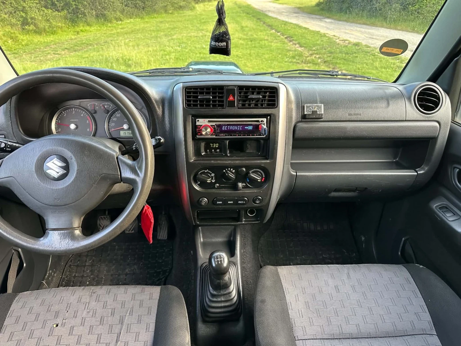 Suzuki Jimny 1.5 DDiS, снимка 6 - Автомобили и джипове - 54803564