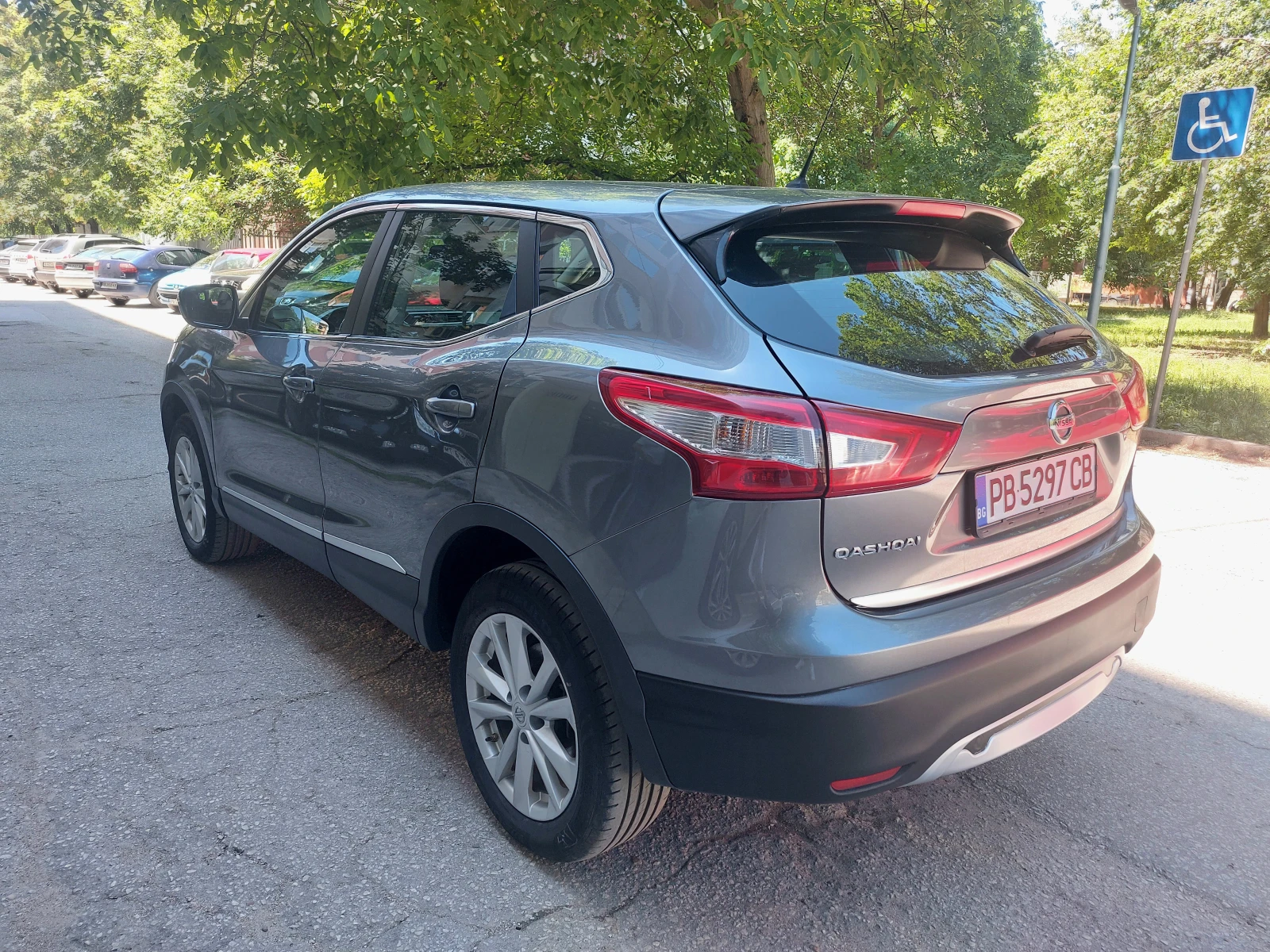 Nissan Qashqai 1 собственик, снимка 3 - Автомобили и джипове - 54869496