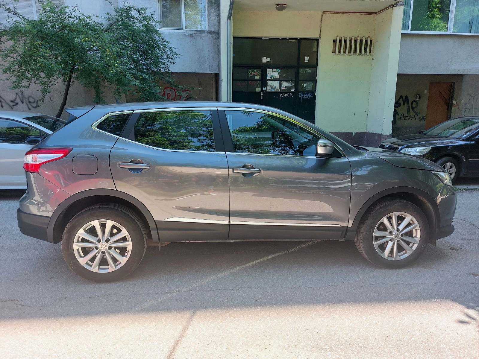 Nissan Qashqai 1 собственик, снимка 6 - Автомобили и джипове - 54869496
