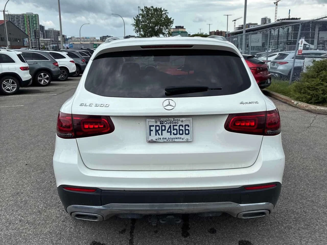 Mercedes-Benz GLC 300 CARFAX/КЛИП/ОТ ГЛАВНО ПРЕДСТАВИТЕЛСТВО , снимка 4 - Автомобили и джипове - 55468469
