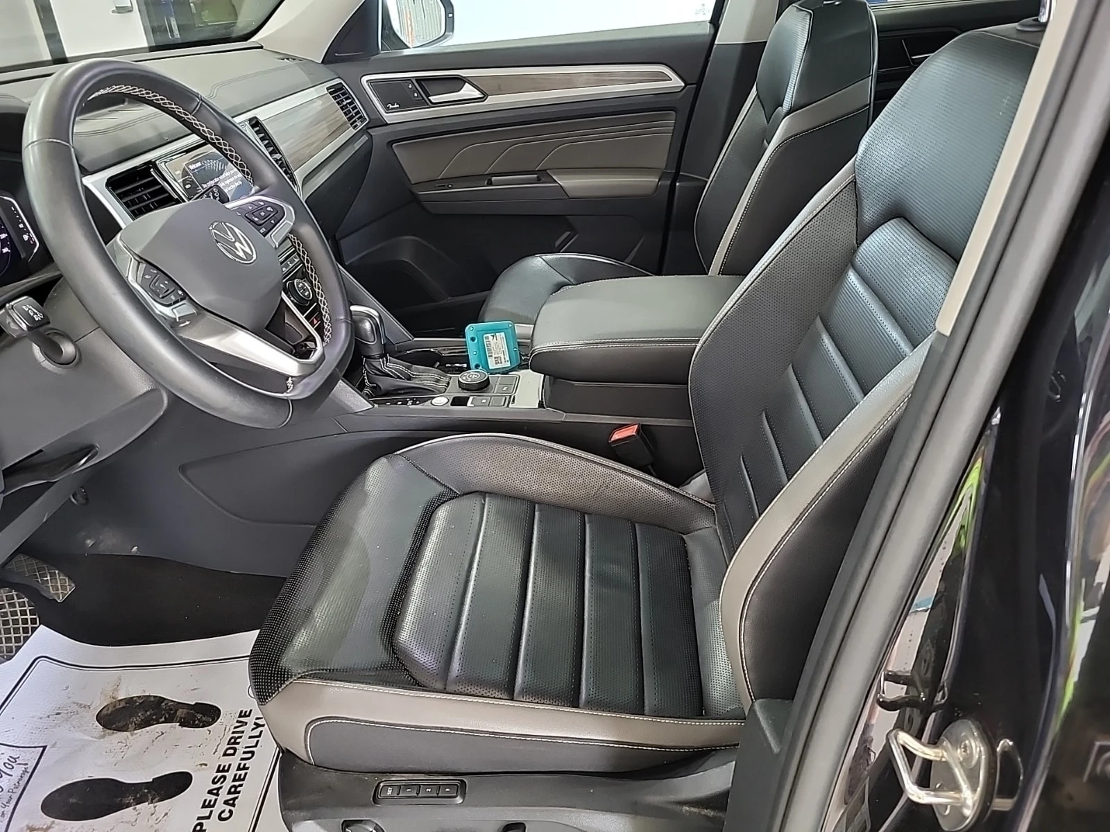 VW Atlas * 3.6 Fsi 4motion Highline* CARFAX* АВТОКРЕДИТ* , снимка 3 - Автомобили и джипове - 55875166