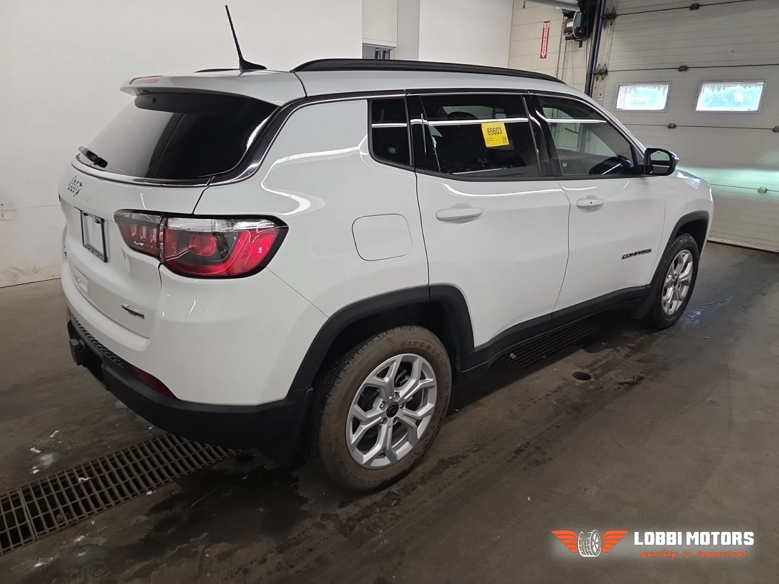 Jeep Compass, снимка 3 - Автомобили и джипове - 55928639