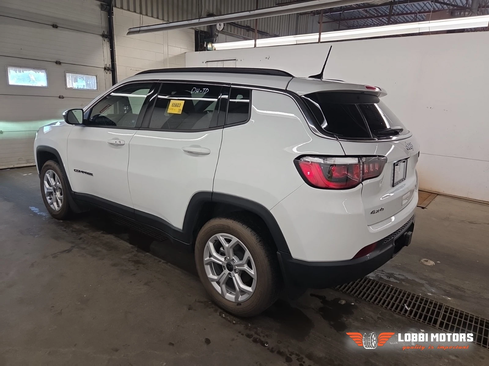 Jeep Compass, снимка 4 - Автомобили и джипове - 55928639