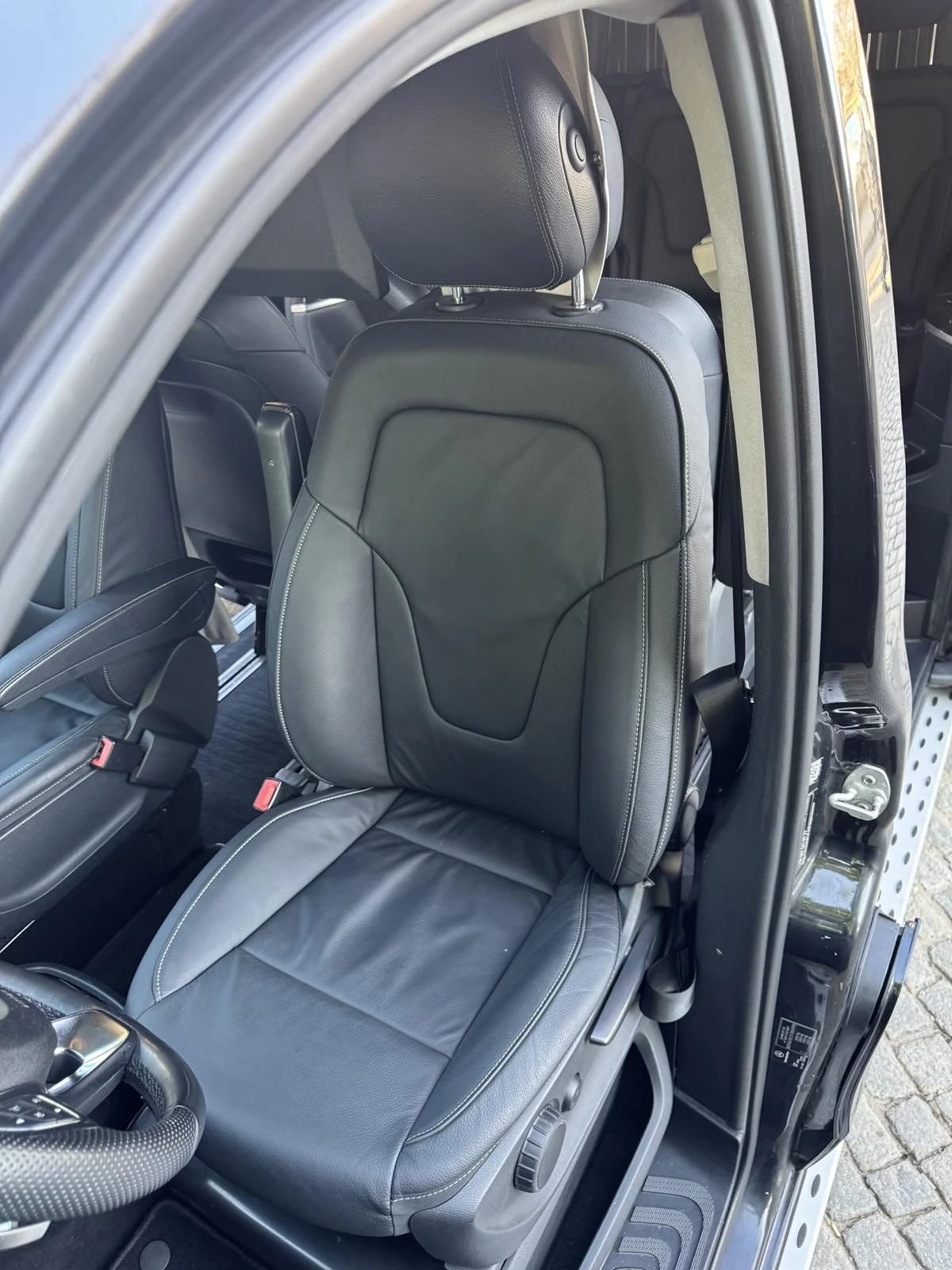 Mercedes-Benz V 220  VIP - Facelift - изображение 10