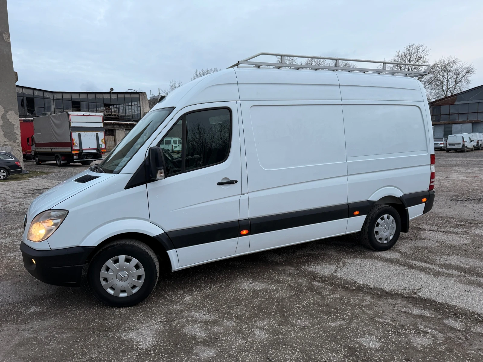 Mercedes-Benz Sprinter 319