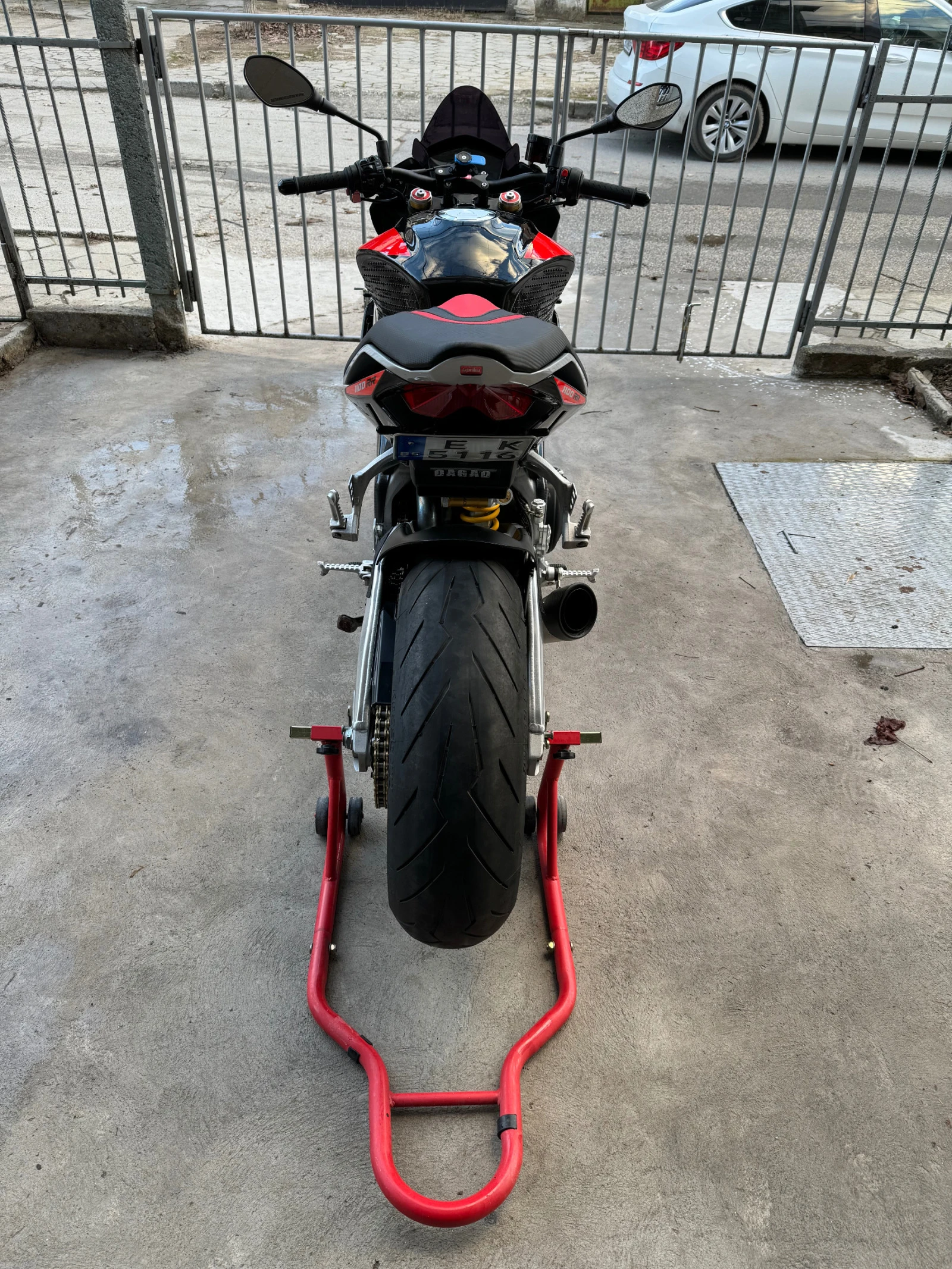 Aprilia Tuono 1100 V4 - изображение 4