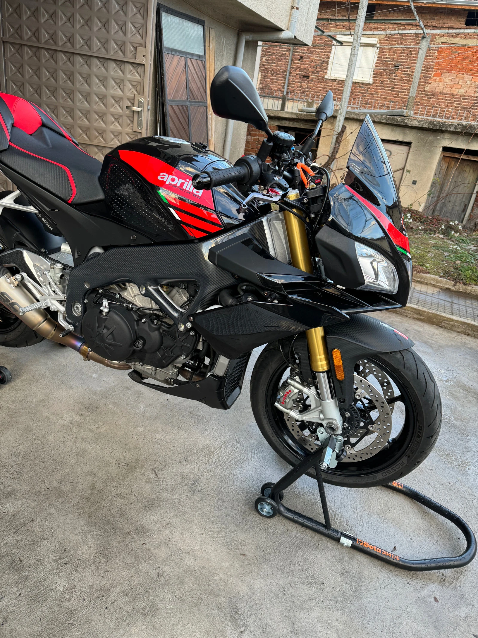 Aprilia Tuono 1100 V4 - изображение 6