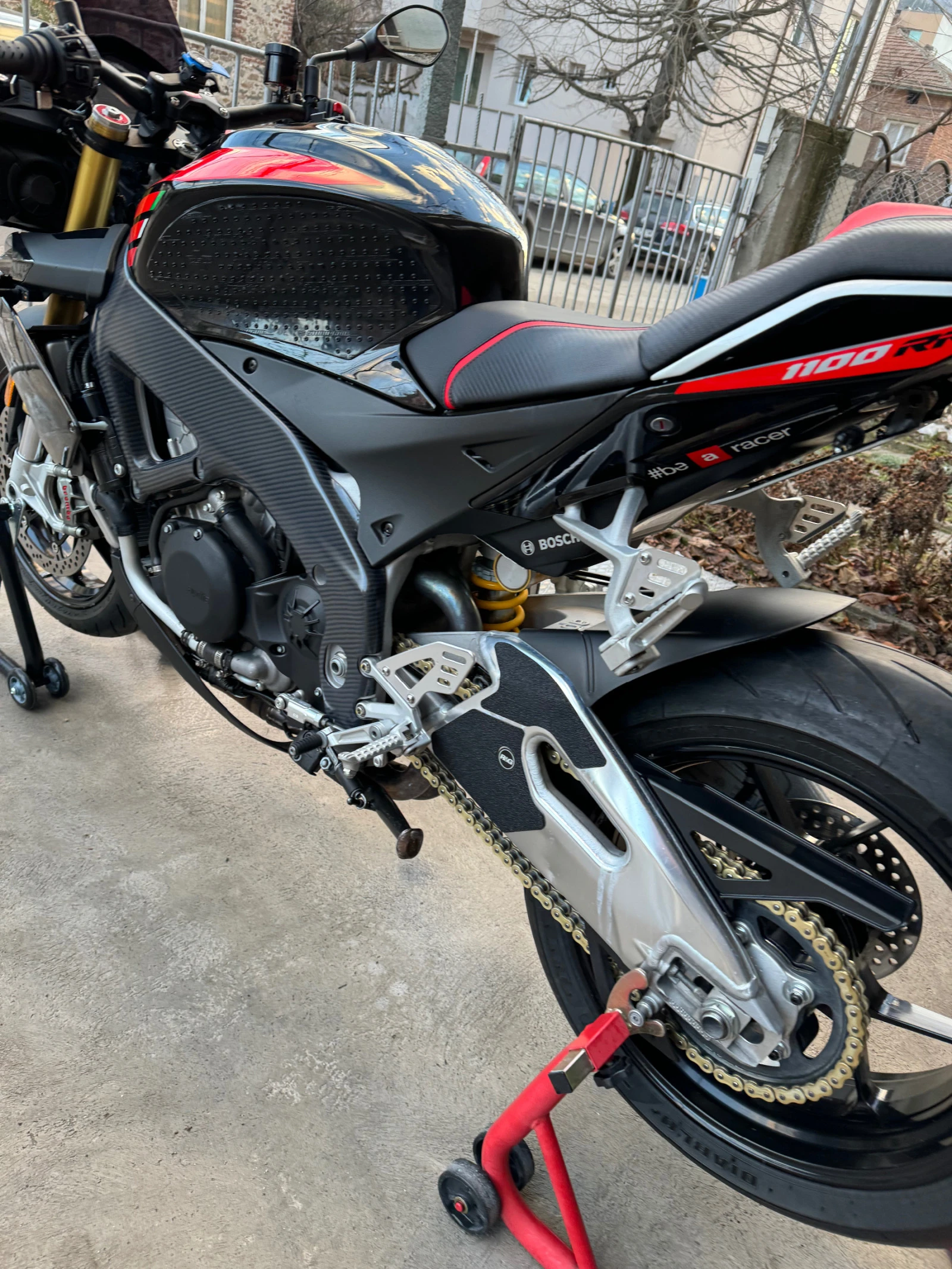 Aprilia Tuono 1100 V4 - изображение 3