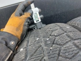 Гуми Зимни 235/55R17, снимка 3