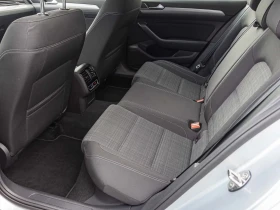 VW Passat 2.0TDI/VARIANT-BUSINESS/200HP/4MOTION/CAM/327f - 54599 лв. - 16777060 14