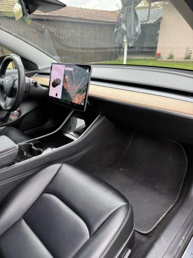 Tesla Model 3 Performance | Mobile.bg � ����� ������ 8