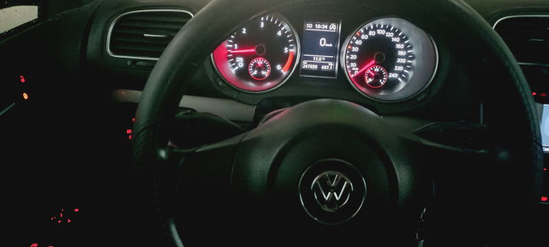 VW Golf, снимка 9 - Автомобили и джипове - 46091362