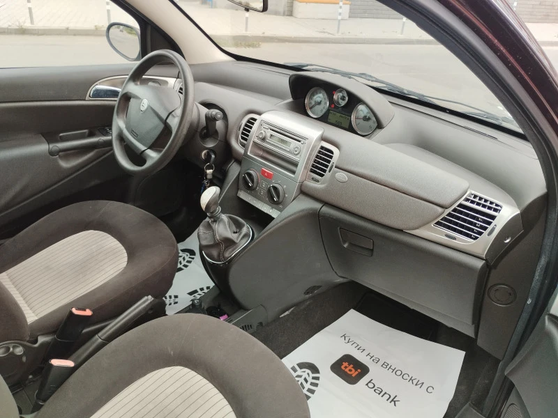 Lancia Ypsilon 1.2i КЛИМАТИК. EURO 4, снимка 13 - Автомобили и джипове - 46686375