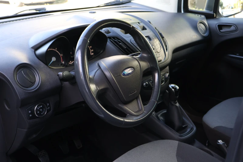 Ford Courier, снимка 13 - Автомобили и джипове - 52261221