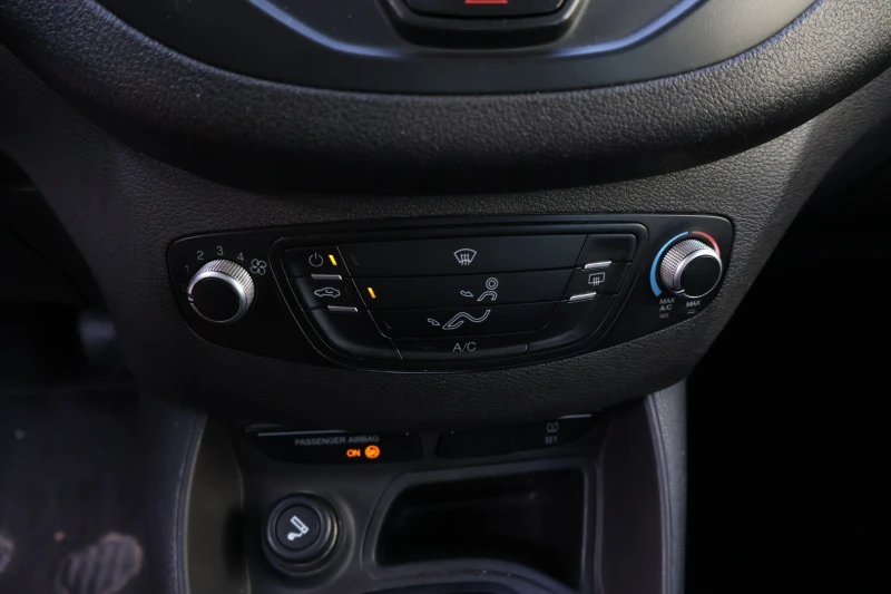 Ford Courier, снимка 16 - Автомобили и джипове - 52261221