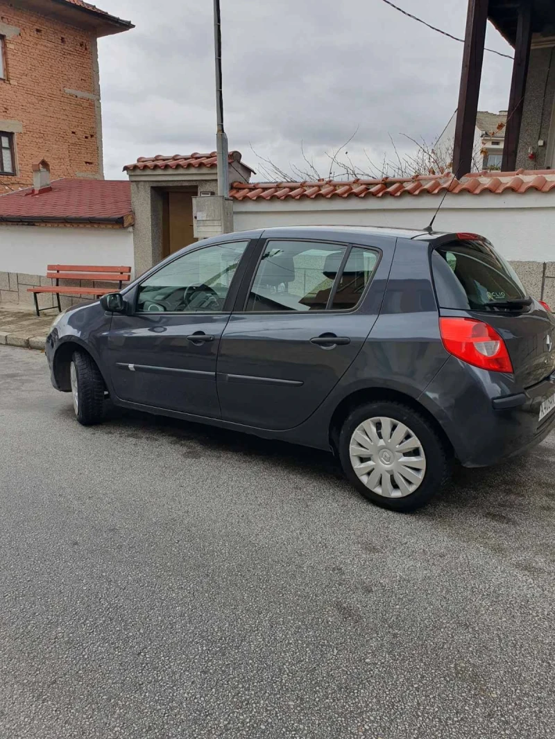 Renault Clio 3 1.2 16V, снимка 14 - Автомобили и джипове - 47991126