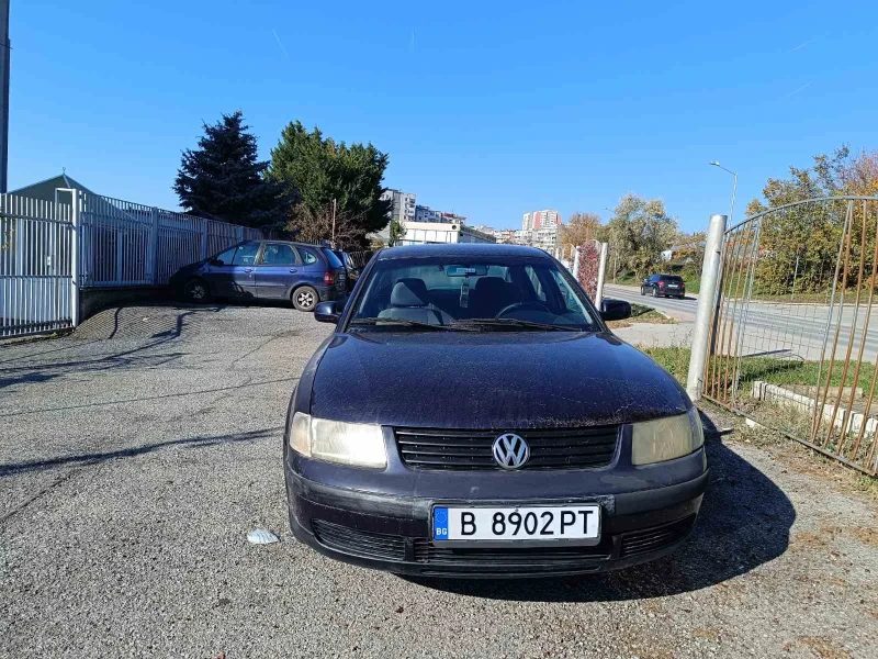 VW Passat, снимка 2 - Автомобили и джипове - 48015538