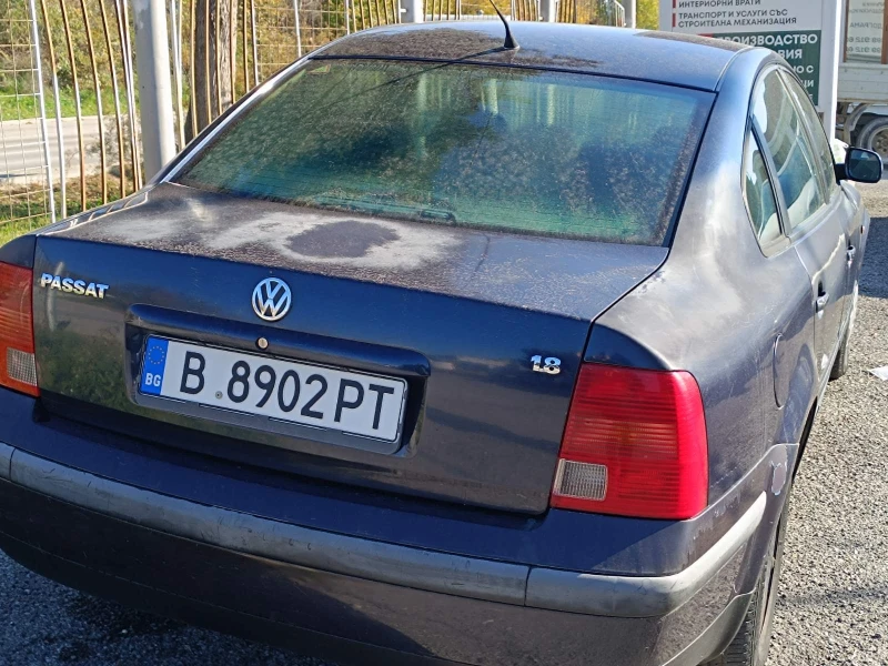 VW Passat, снимка 1 - Автомобили и джипове - 48015538