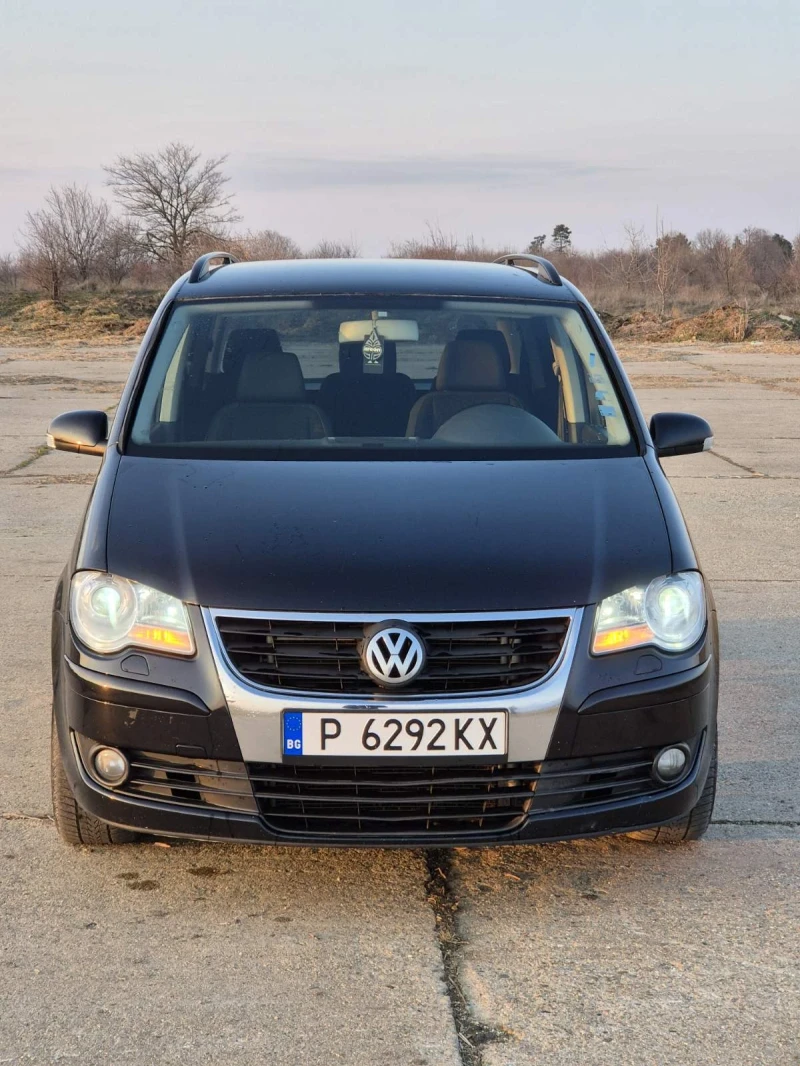 VW Touran 1.9TDI, снимка 2 - Автомобили и джипове - 49013840