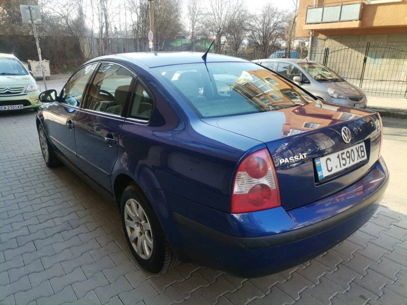 VW Passat, снимка 4 - Автомобили и джипове - 49064794