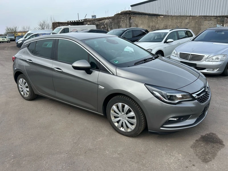 Opel Astra, снимка 1 - Автомобили и джипове - 49611135