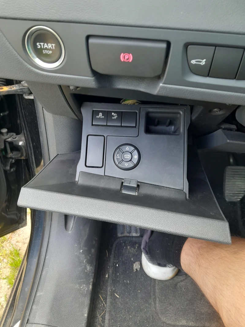 Peugeot 508 1.6 турбо всички екстри, снимка 15 - Автомобили и джипове - 50256910