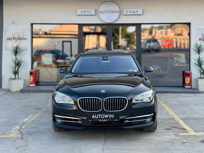 BMW 750 M50d Long Facelift, снимка 3 - Автомобили и джипове - 51107670
