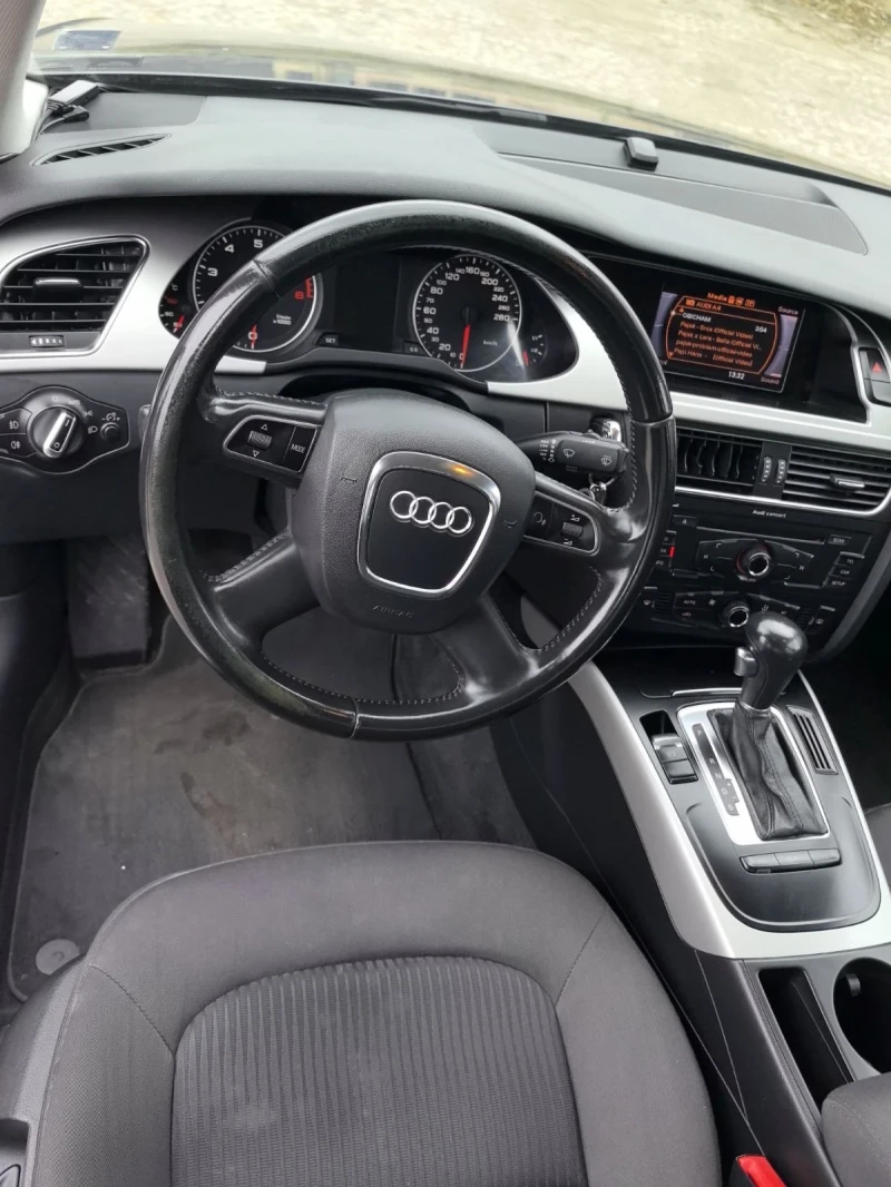 Audi A4, снимка 9 - Автомобили и джипове - 52773295
