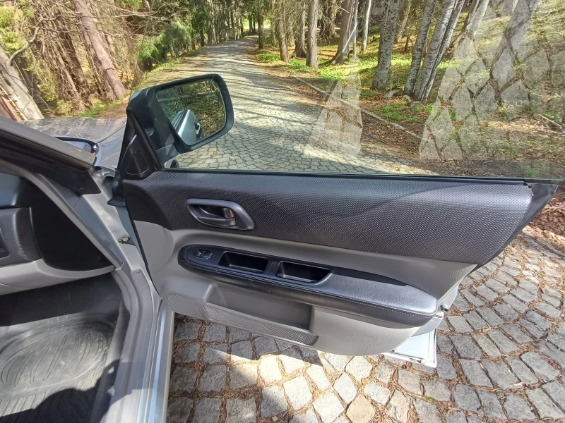 Subaru Forester 2.0Х, снимка 4 - Автомобили и джипове - 52888086