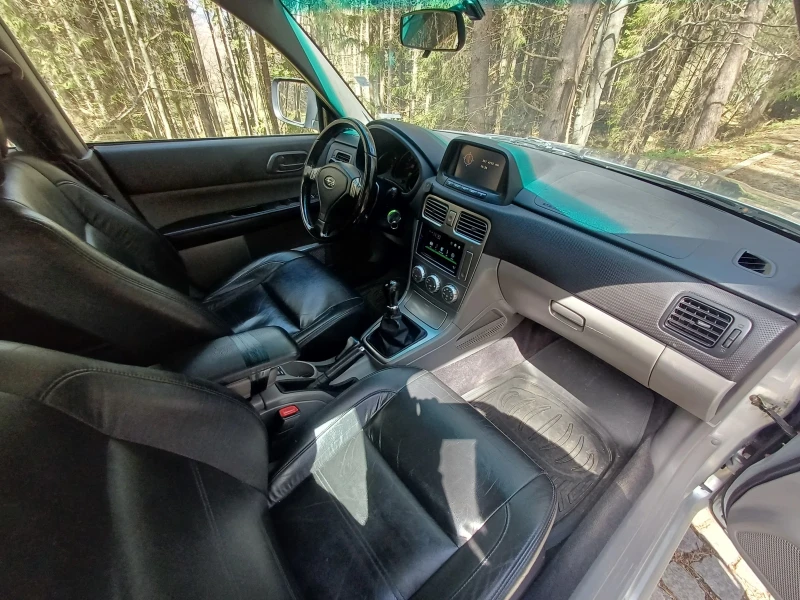 Subaru Forester 2.0Х, снимка 5 - Автомобили и джипове - 52888086